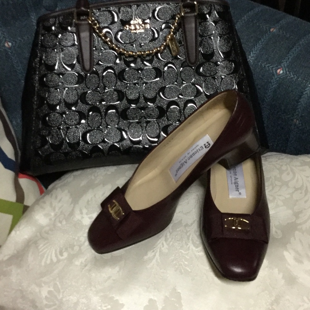 Shoes - Picture 2 of 2